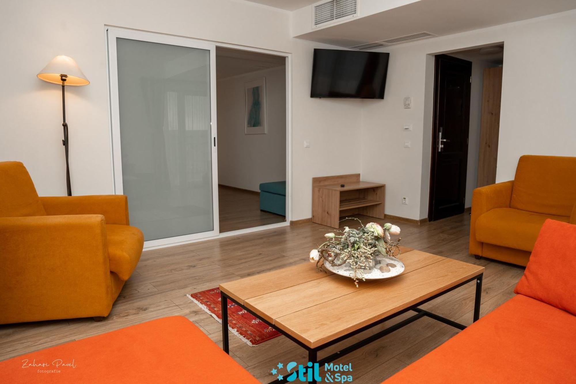 Stil Motel & Spa Tasnad Exterior foto
